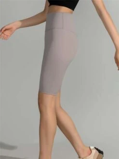 Yoga Shorts Mid-thigh Length Tights High-waisted Stretch Fitness Shorts