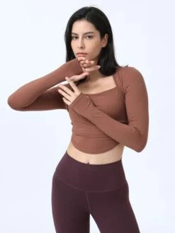 Fake Two-piece Folds Running Fitness Yoga Sports Long Sleeve T-shirt -Gym Chic Wear 168863318998c5a3671fdf2a28c487162c99c3ee97 thumbnail 405x552