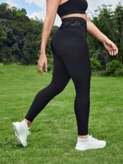 SHEIN Leisure Plus Four-way Stretch Geo Print Wideband Waist Sports Leggings -Gym Chic Wear 16887087540a8e5d8a0b52e495e40919bbcb8d1b37 thumbnail 405x552