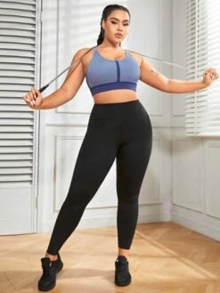 Plus Medium Support Contrast Panel Sports Bra -Gym Chic Wear 16887209467600fff1cd324e49eaee75c3dd658357 thumbnail 405x552