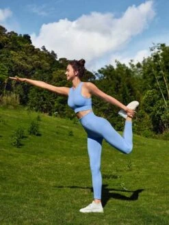 SHEIN Leisure Racer Back Sports Bra With Leggings -Gym Chic Wear 1688732350042eb6bf7b867fcc3a293fd4aedabe2e thumbnail 405x552