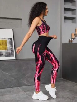 Graphic Print Seamless Sports Set -Gym Chic Wear 16890797333d883c748a037f55f703ea804c27ff37 thumbnail 405x552