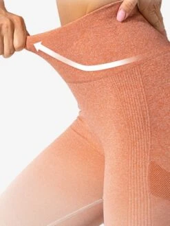 Gradient Seamless Women's Sports Yoga Pants -Gym Chic Wear 1689211236c8203f17afe1faf01d4ebd70f56e2ac1 thumbnail 405x552