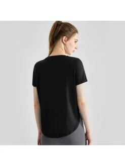 Women's Short Sleeve Yoga Top Loose Fit, Quick Drying, Outdoor Sports Running T-shirt With Curved Split Hem -Gym Chic Wear 1690297198012267263a0da52260ecf189dfbd63e5 square thumbnail 405x552