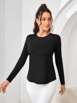 Letter Graphic Cut Out Back Twist Back Sports Tee -Gym Chic Wear 1690857261e2ef74dbc0a634169ed0f52ebd58e2da thumbnail 405x552