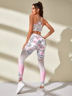 Floral Print Sports Set -Gym Chic Wear 169216897391707179db5ffef08aa80a358372a43a thumbnail 405x552